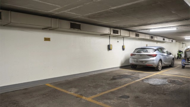 Leiligheten disponerer garasjeplass nr. 3005. El-lader medfølger