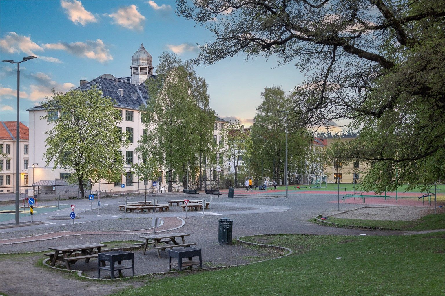 Sjarmerende Bjølsen skole med historiske røtter helt tilbake til midten av 1800-tallet. 