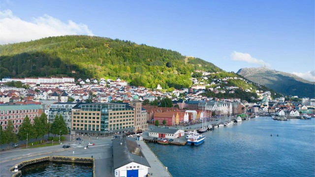 Inn mot leiligheten fra Vågen.