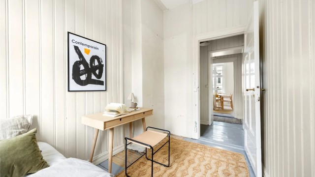 Rommet egner seg også godt som barnerom, kontor eller gjesterom.