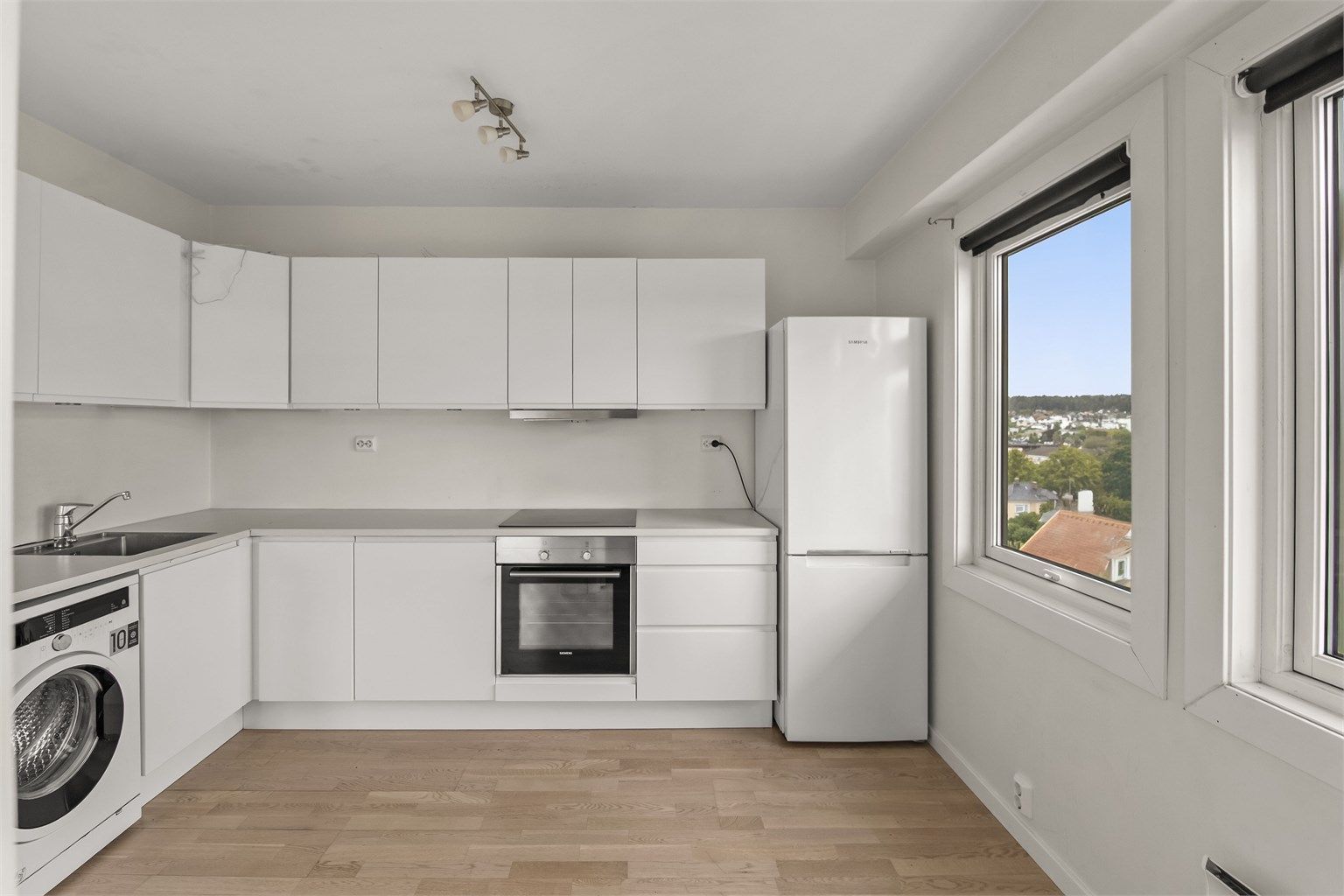 Her er det godt med både skap og benkplass