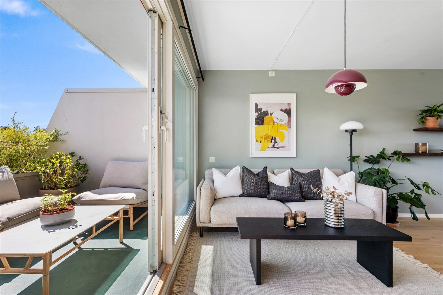 Stue med utgang til balkong på 16 kvm