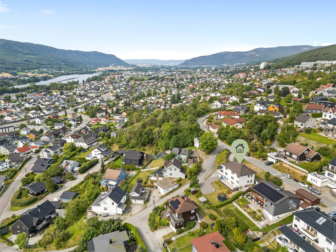 Marka ligger rett i nærheten, og kan tilby et flott turterreng hele året.