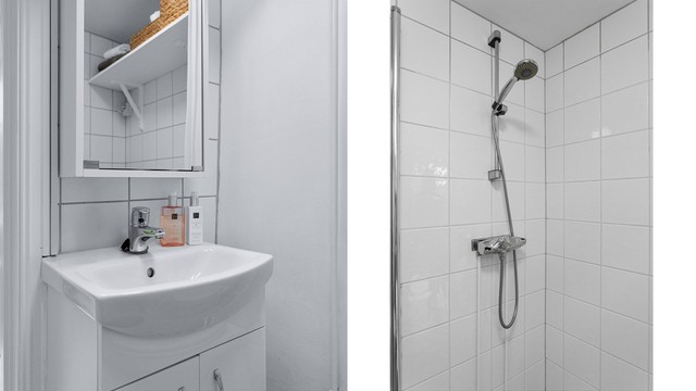 Badet er innredet med servant, speilskap og et dusjhjørne med praktiske, svingbare glassdører.