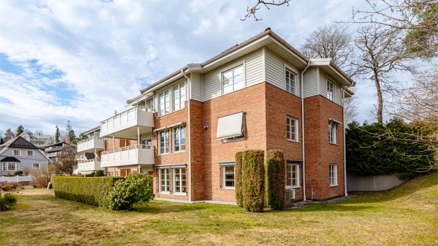 Del av hagen er tinglyst som en tilleggsdel til seksjonen.