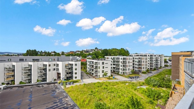 Sykkel- og gangvei inn til Lillestrøm sentrum går rett utenfor eiendommen.