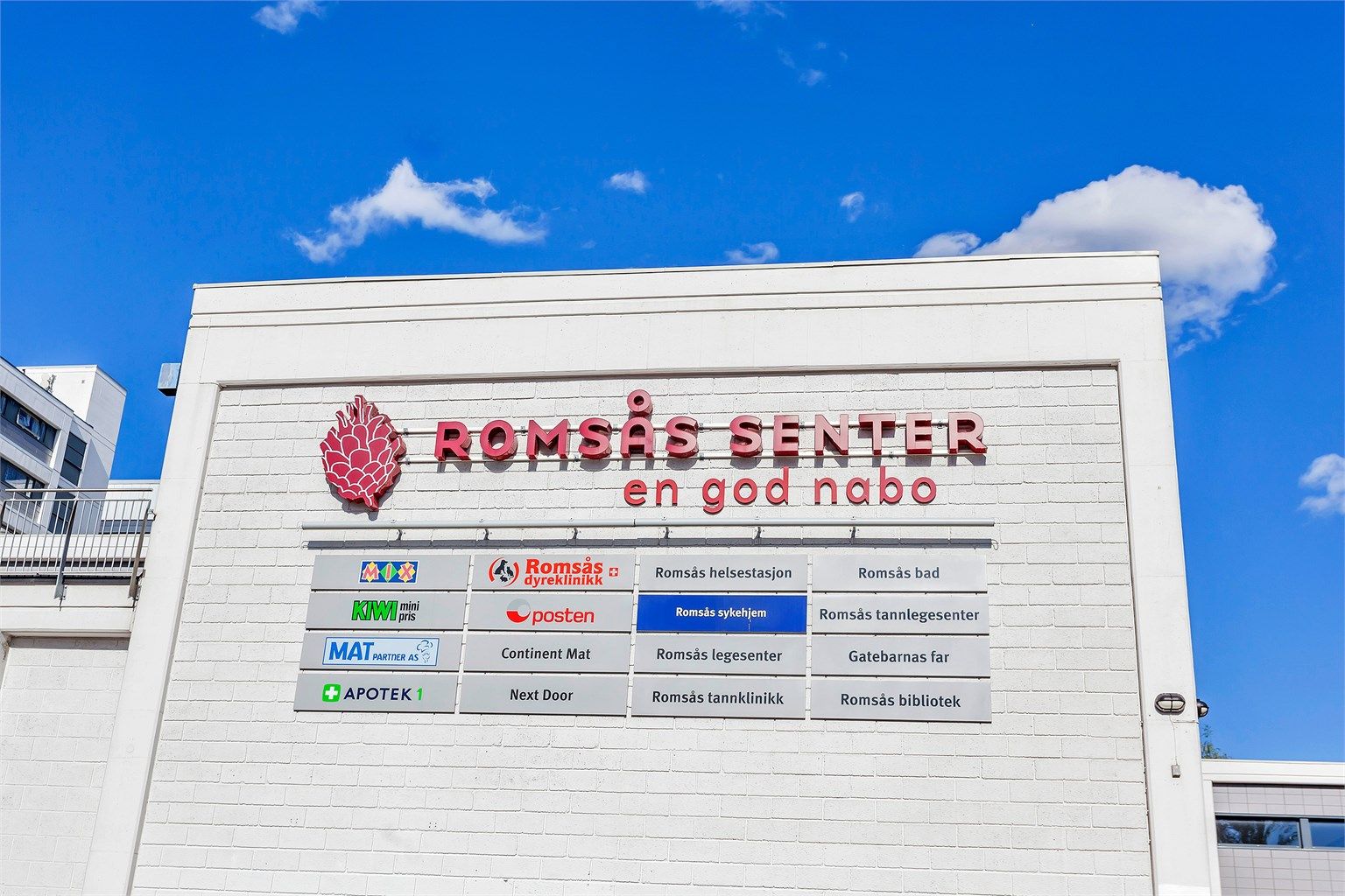 Romsås senter ligger i kort avstand fra leiligheten