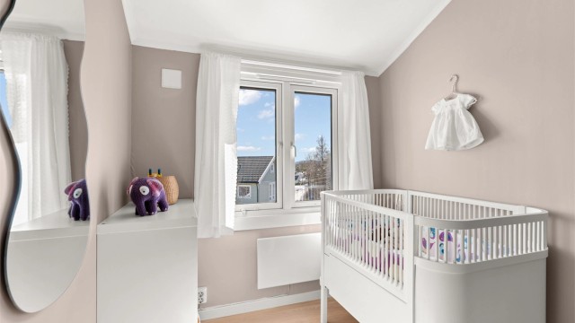 Soverom 3 med 1-stavs parkett