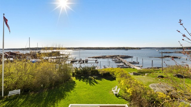 Eiendommen ligger på Tjømes populære vestside med fantastiske solforhold.