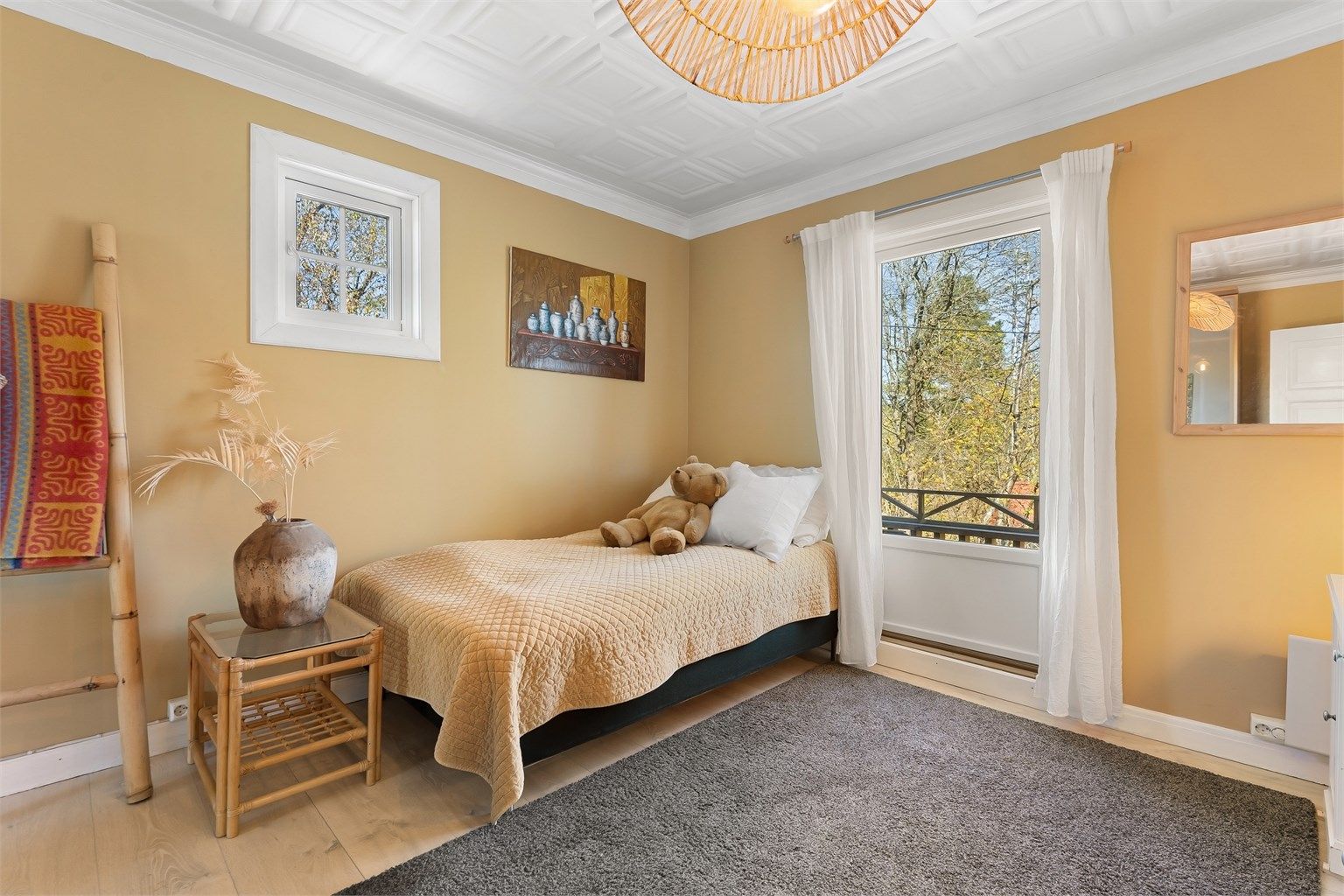 Også dette soverommet har utgang til en privat balkong på 5 m².