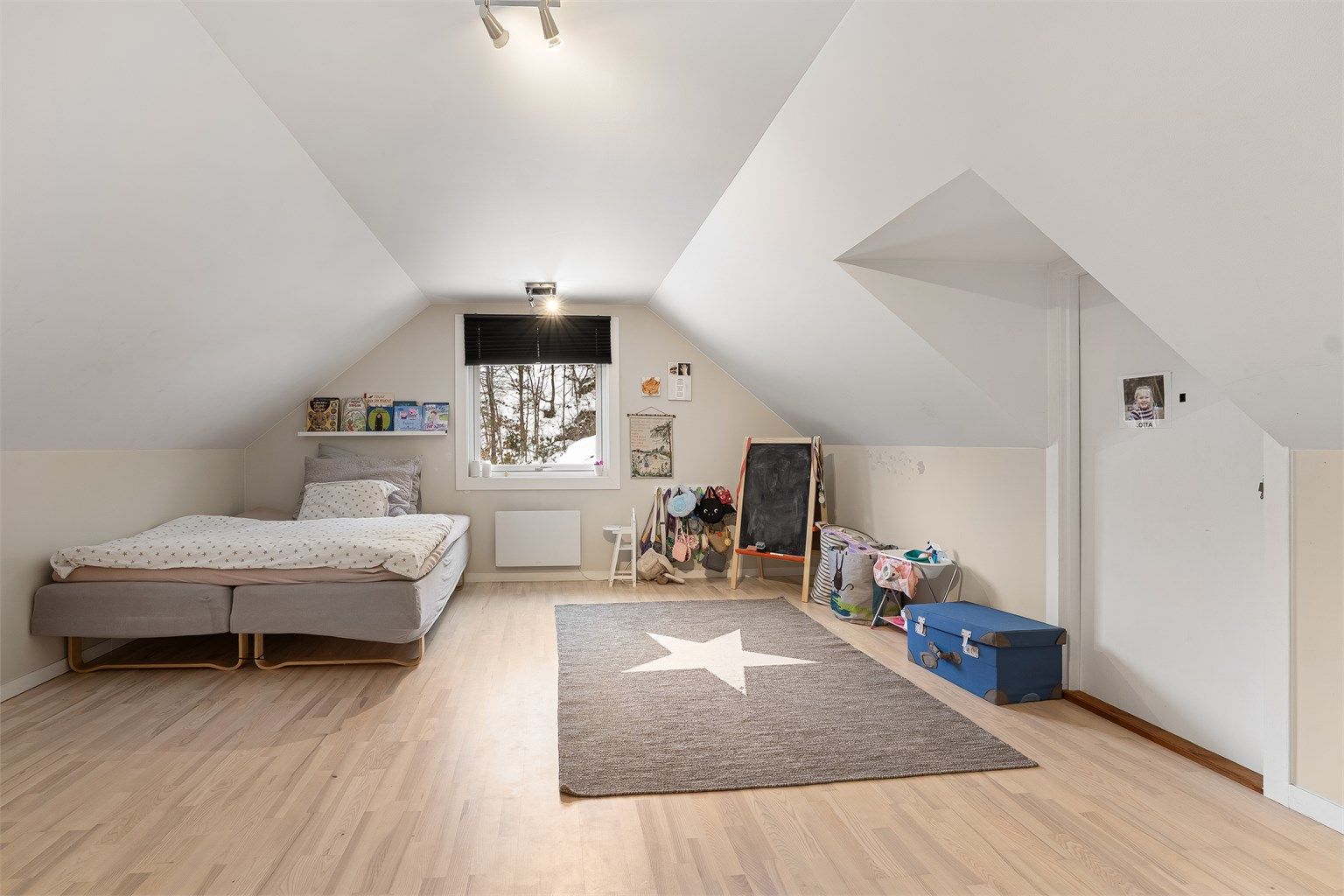 Innredet loft etg. - Soverom 2