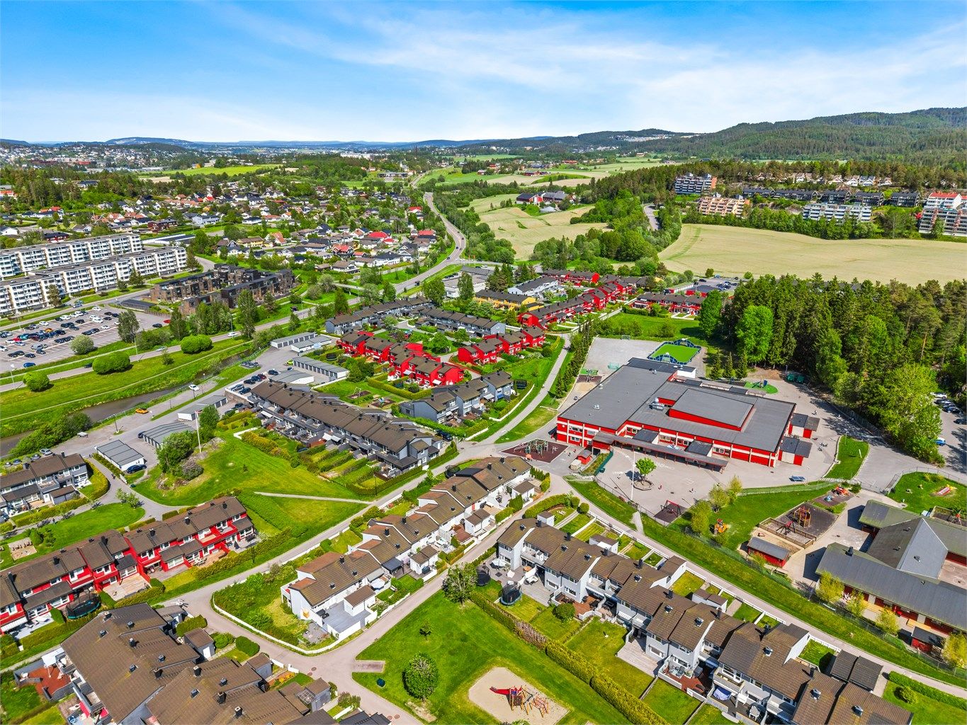 Umiddelbar nærhet til Finstad skole