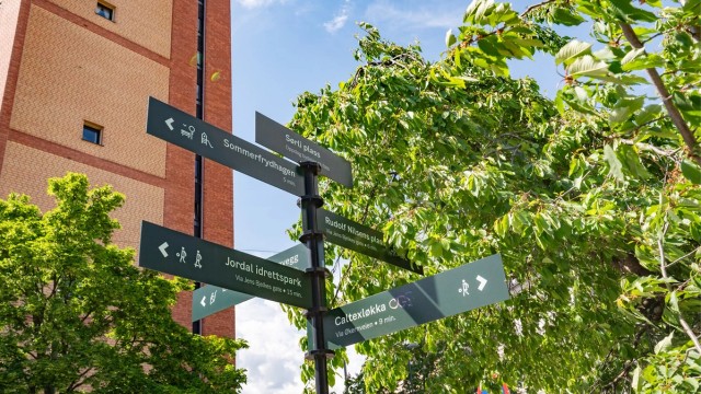 Fra ytterdøren er det bare en kort spasertur til Tøyenparken, Jordal og flere flotte rekreasjonsområder året rundt.