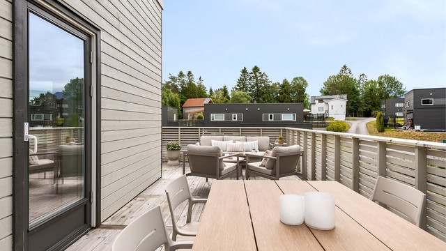 Her er det rikelig med plass for utemøbler og beplantning.