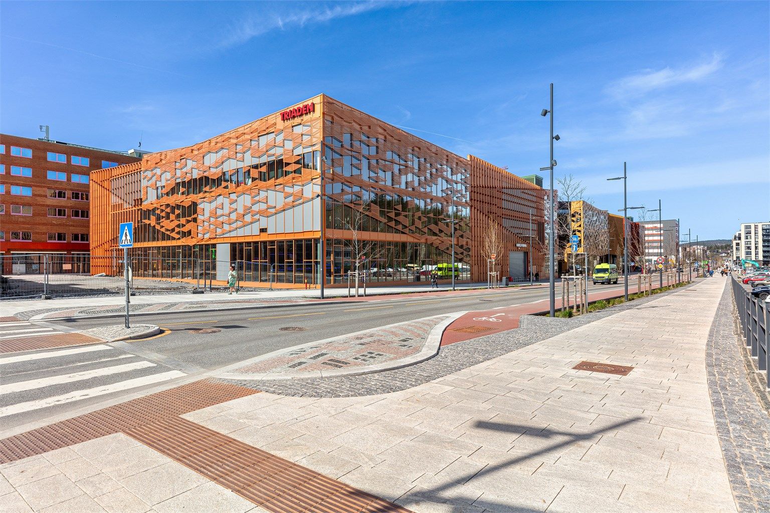 Triaden ligger i gangavstand fra leiligheten