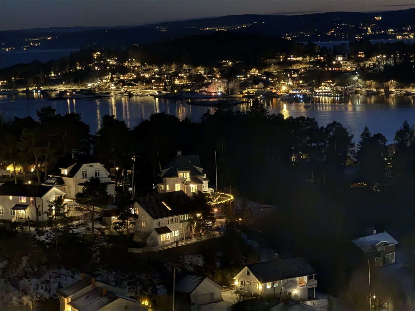 Utsiktsbilde på kveld, tatt av selger