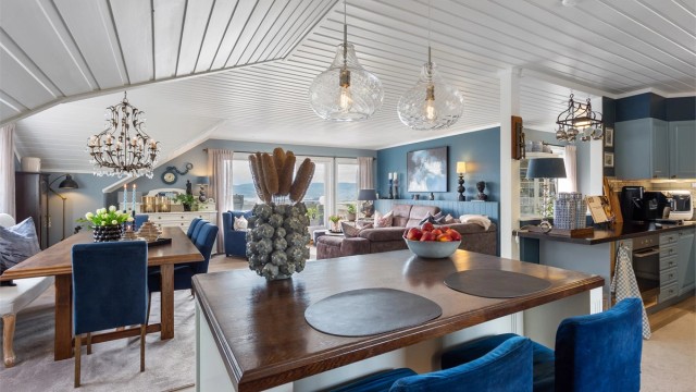 En gjennomtenkt planløsning hvor de sosiale sonene henger naturlig sammen.