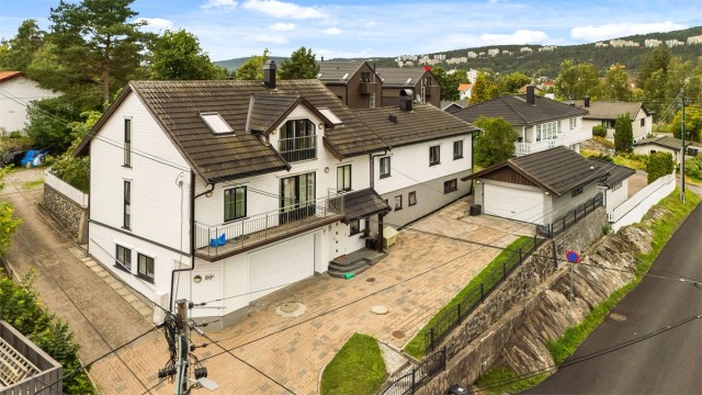 Velkommen til Stovnerveien 80C! - Presentert av Anne Aartun v/ Eiendomsmegler Krogsveen. Foto: Studio Solberg.