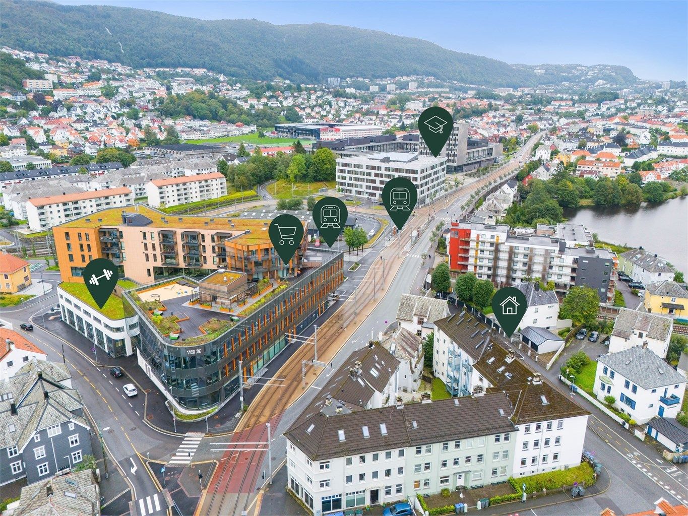 Velkommen til Fabrikkgaten 26! Meget sentral beliggenhet et steinkast fra 2 bybanestopp, HVL, butikk, treningssenter mm. 