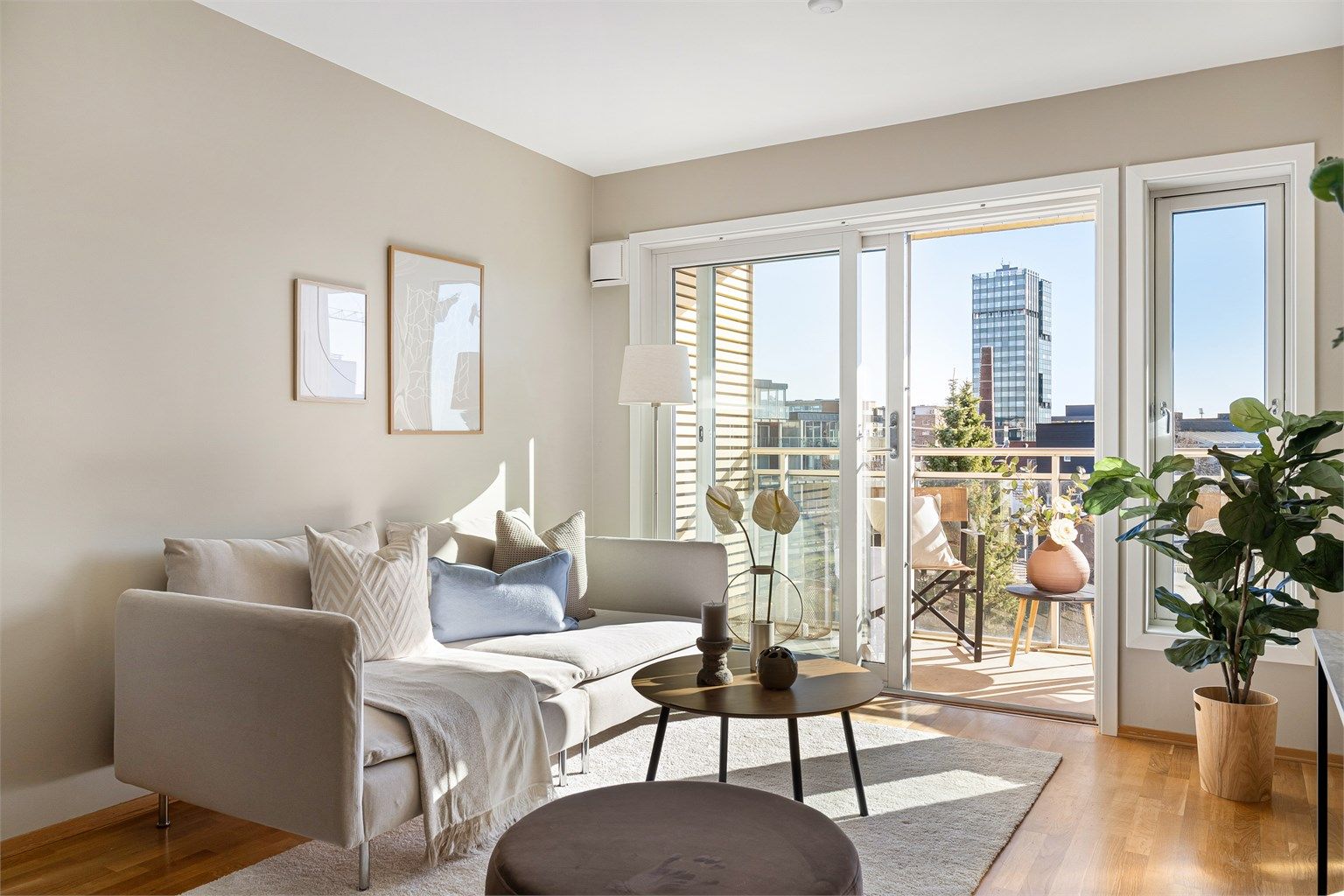 Velkommen til Vardheivegen 1!