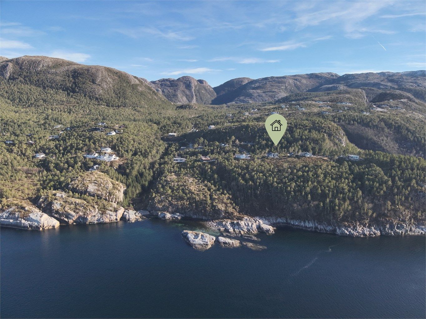 2 tomter til prisen av 1! Avbildet tomt Sør - Bygg deg en funkishytte og skap din egen hyttedrøm i nærheten av Hitra!