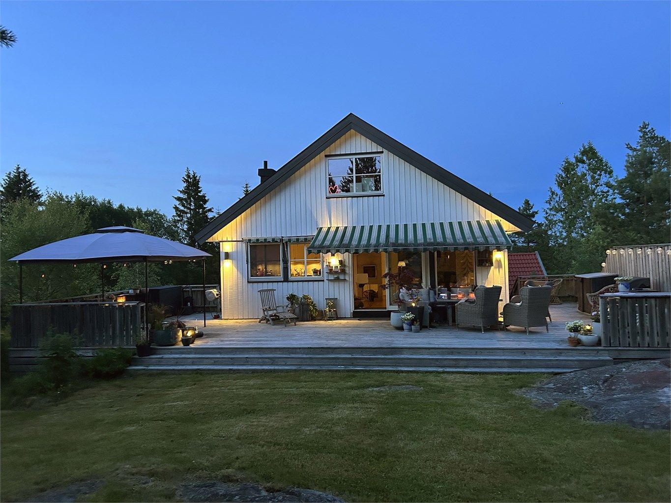 Selgers eget kveldsbilde.