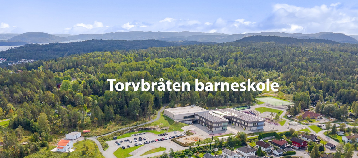 Kort vei til Torvbråten barneskole og marka med flott tur og skiterreng 