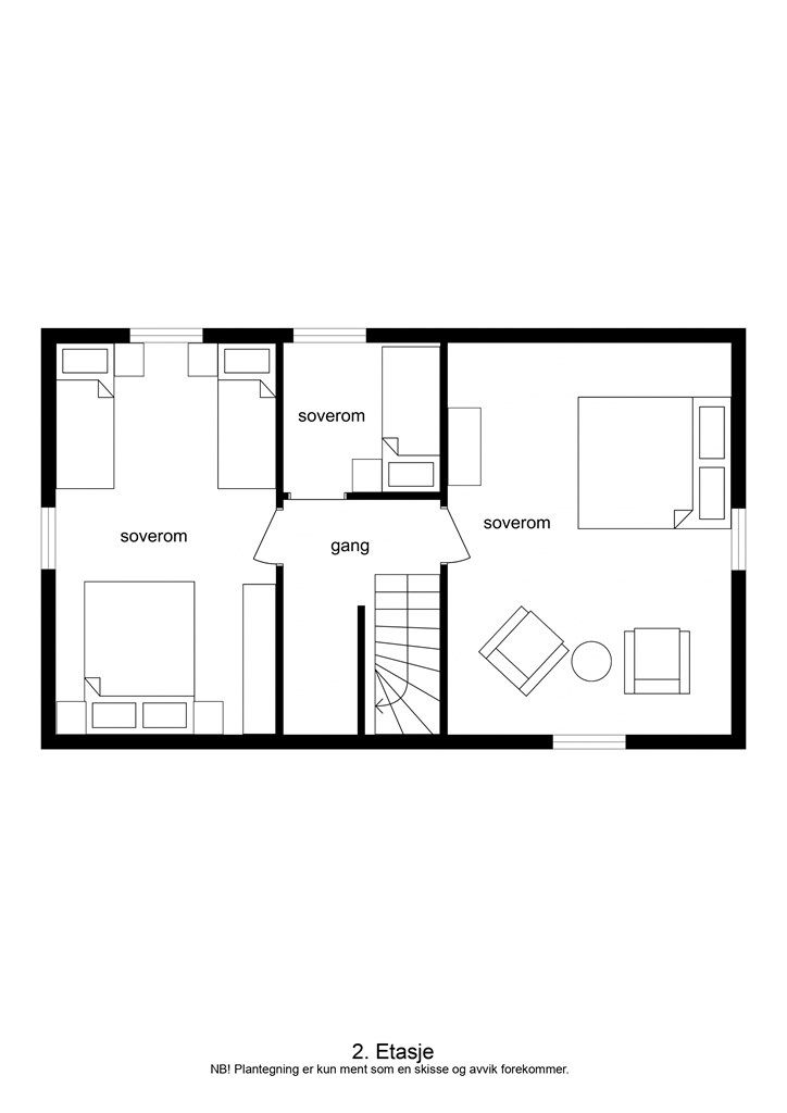 Loftsetasjen er innredet med flere disponible rom som gir rikelig med soveplass.