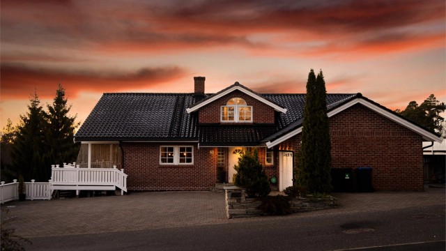 Buskogen 41 presenteres av Kenneth Graarud Olsen i Krogsveen. Fotograf; Kristoffer Kristiansen.