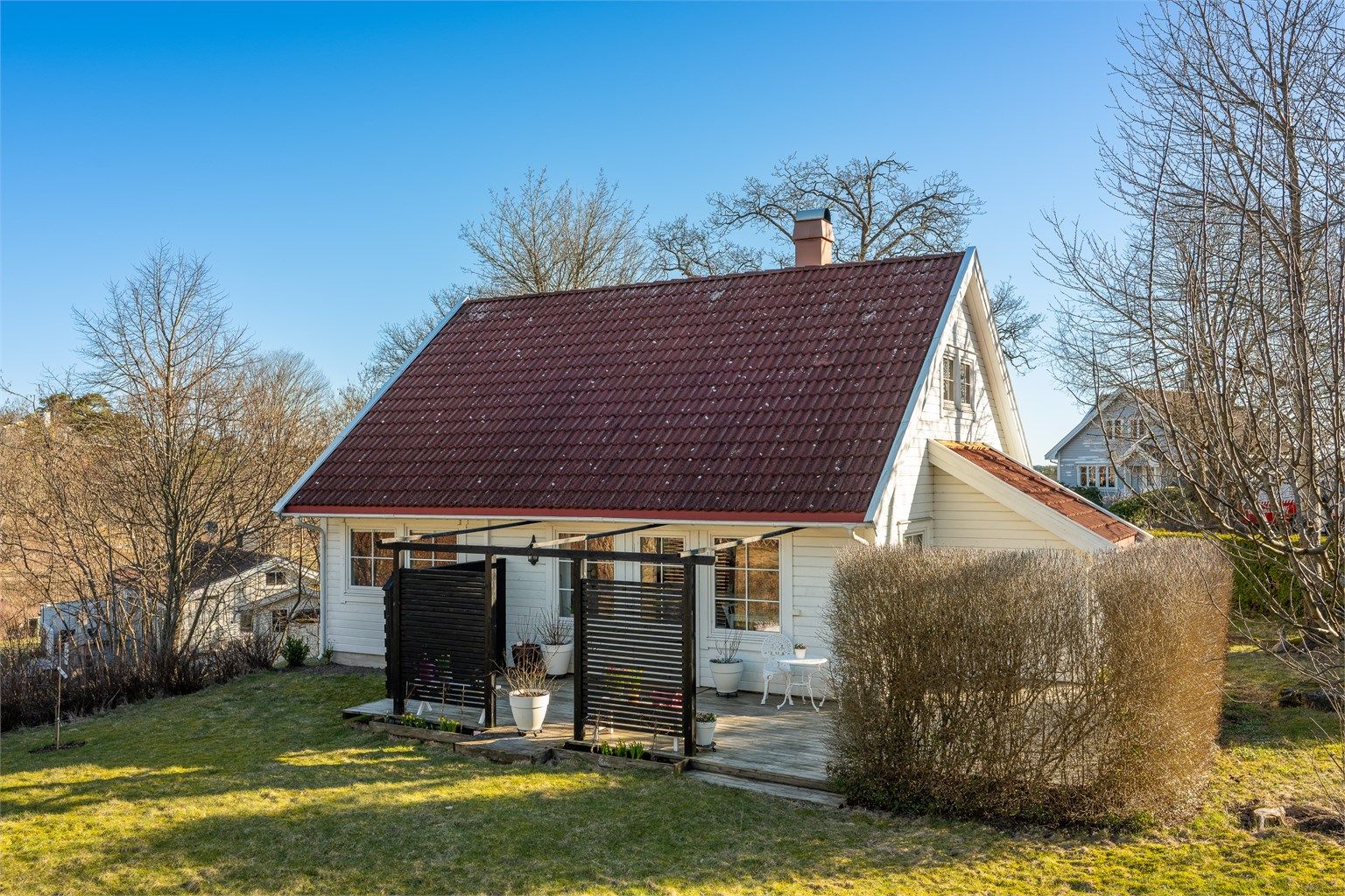 Briskebakken er et rolig, naturskjønn og barnevennlig område med umiddelbar nærhet til vakre turområder.