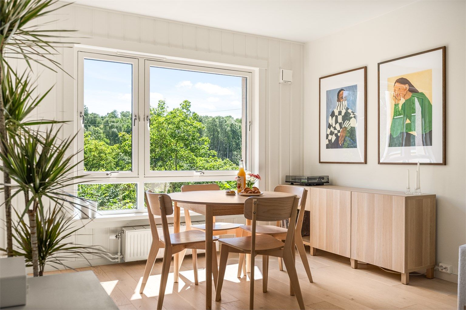 Leiligheten har en svært god plassering i borettslaget med ingen innsyn.