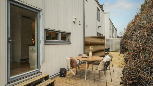 Terrassen er på 16 m2 og her er det utvendig stikkontakt