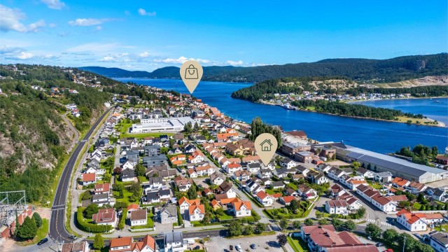 Kort gangavstand til dagligvarebutikk, Svelvik Bryggen og promenaden ved Storgaten