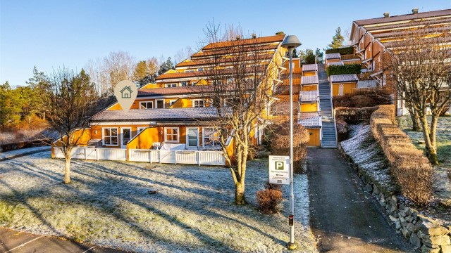 Nøkkeland Terrasse 425 presenteres av Krogsveen. Fotograf; Børge Oppegård.