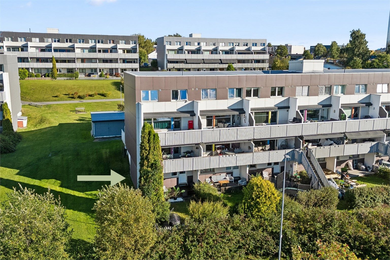Velkommen til Kornsilovegen 91J - 3-roms andelsleilighet over 2 plan med hjørnebeliggenhet! 