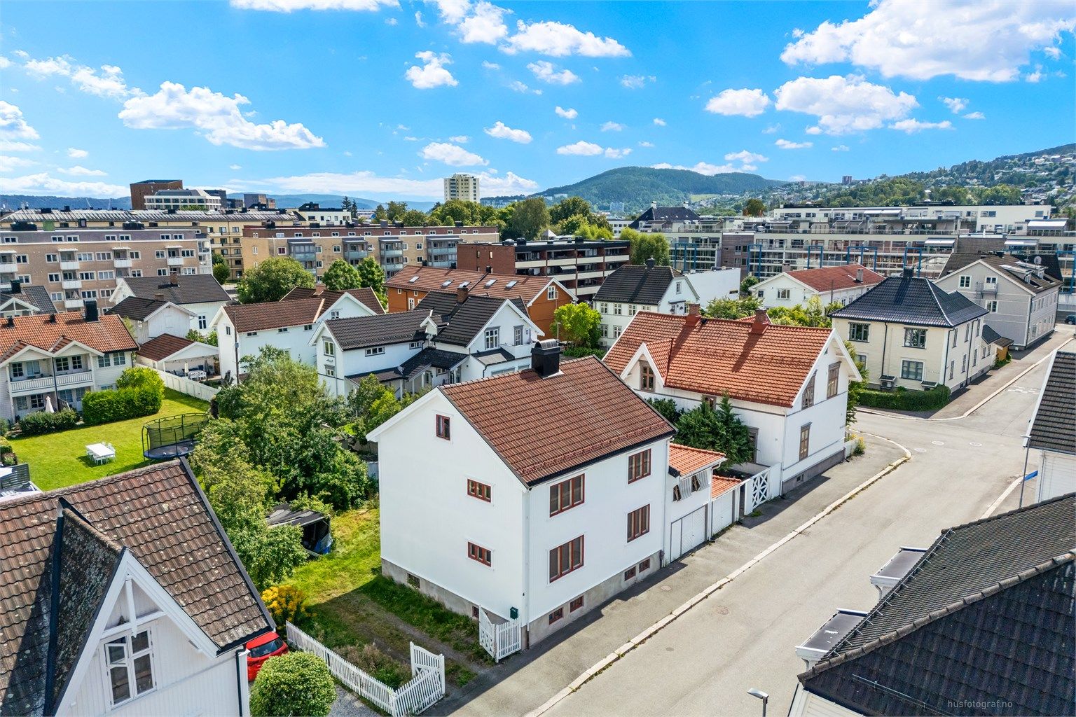 Krogsveen v/Christopher Sand ønsker velkommen til Rektor Nygaards gate 4