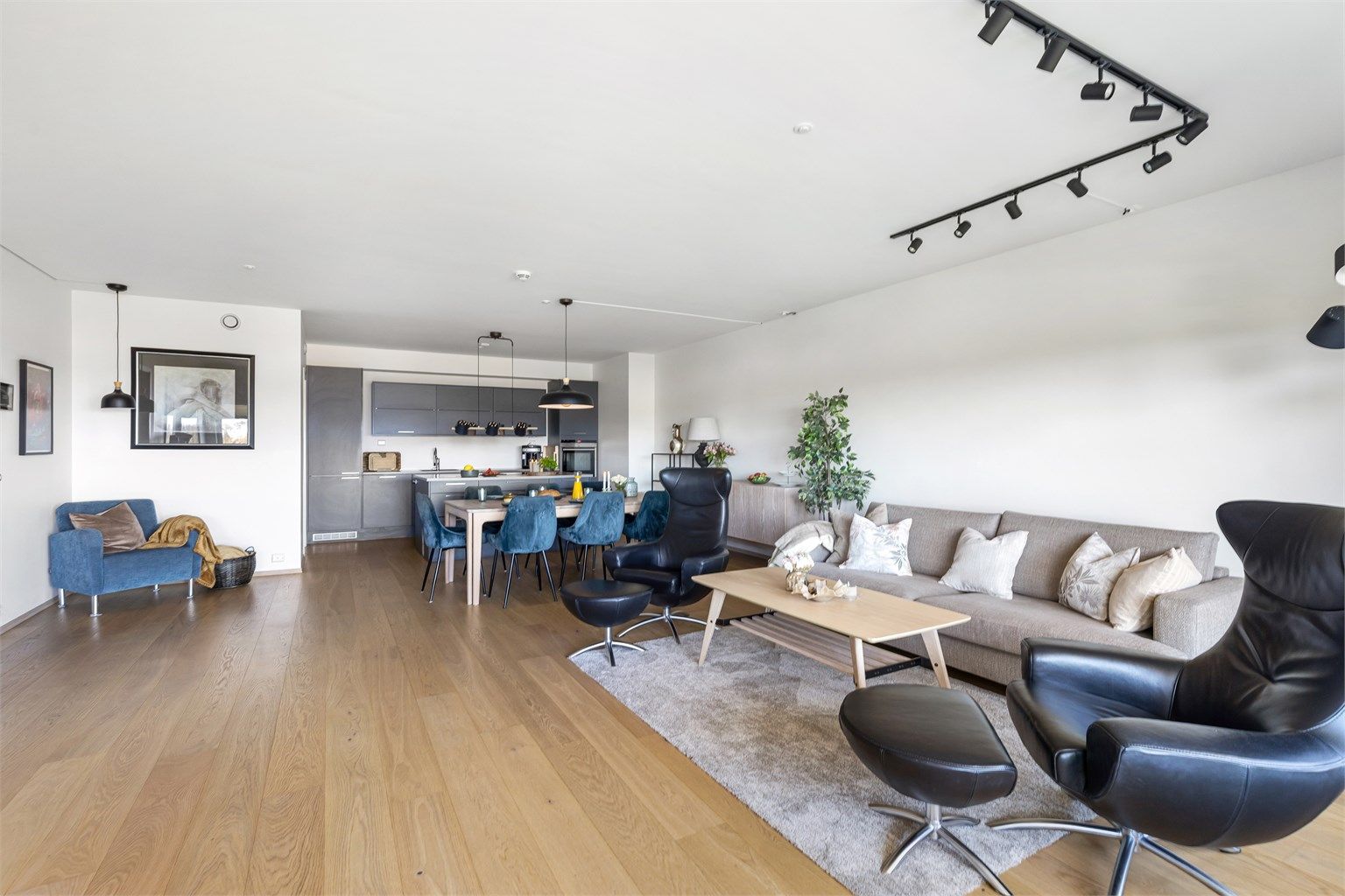 Leiligheten er enkel å møblere etter egne ønsker og behov.