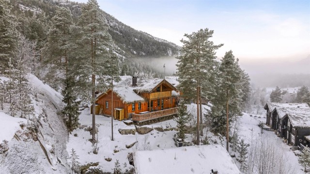 Velkommen til Kjetilskotvegen 94 i vakre Vrådal!