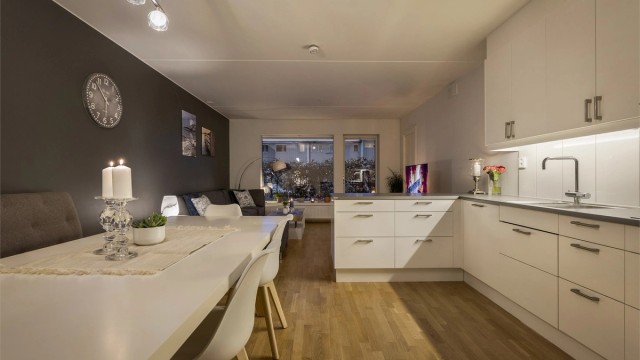 Fjernvarme, varmtvann, fibernett og kabel-tv er inkludert i felleskostnadene