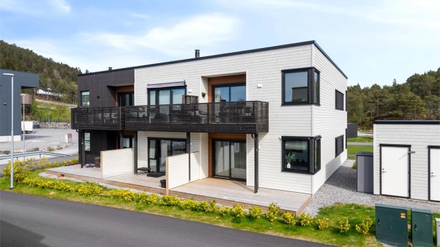 Velkommen til Revahaugen 1F presentert av Eiendomsmegler/Daglig leder Preben Willmann
Foto: Stian Wiik