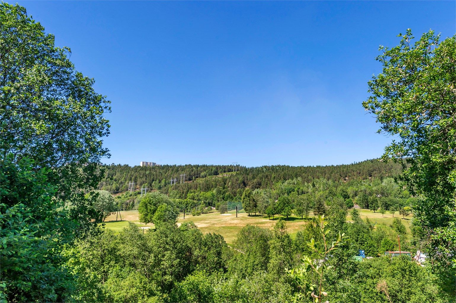 Groruddalen Golfklubb ligger like ved borettslaget.