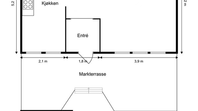 Første etasje er en sosial sone med stue og kjøkken, samt utgang til en vestvendt markterrasse.
