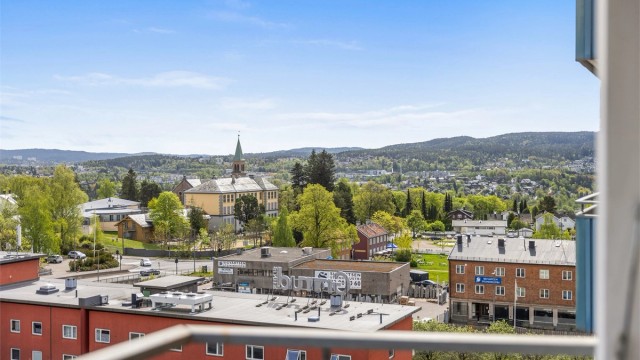 Eiendomsmegler Krogsveen v/Per Inge Hunvik ønsker velkommen til Bergensveien 4A