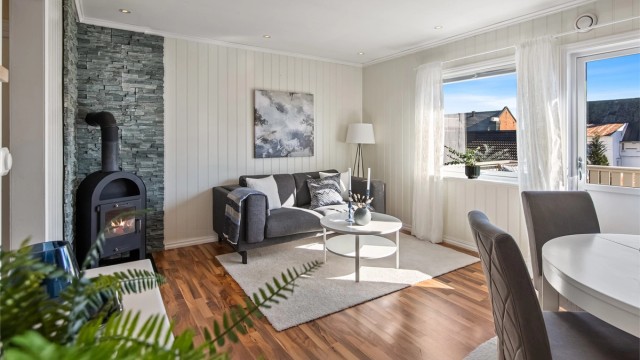 Lindgaards gate 71 A - Presentert av Krogsveen v/Andreas S. Bjønnes. Leiligheten ligger sentralt og flott til i rolige omgivelser.