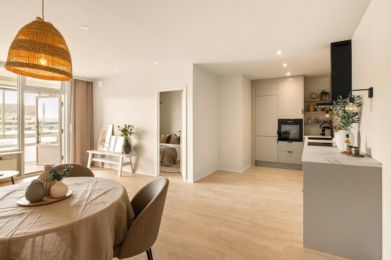 Velkommen til Dag Hammarskjölds vei 171! Presentert av Ingvar Nypan for Eiendomsmegler Krogsveen