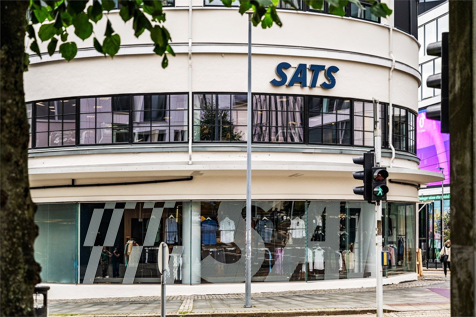 For den treningsglade finner du SATS lett tilgjengelig like ved i Lars Hilles gate.