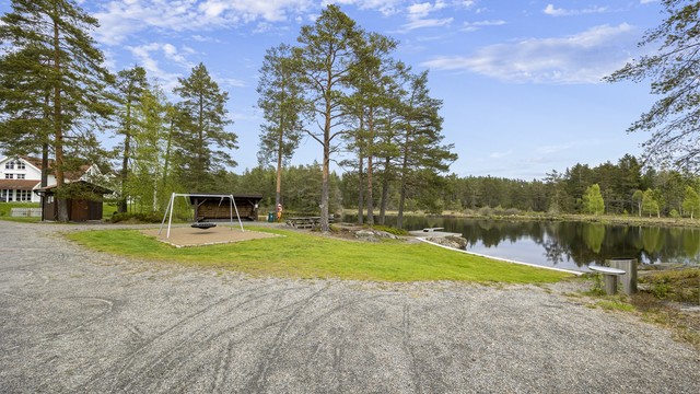 Nydelig badeplass med aktivitetsmuligheter året rundt.