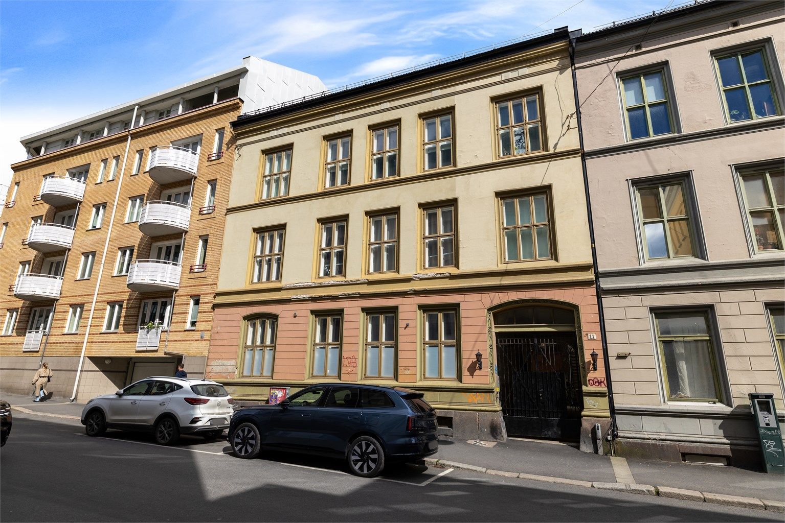 Inngangspartiet til bygården sett fra Langes gate
