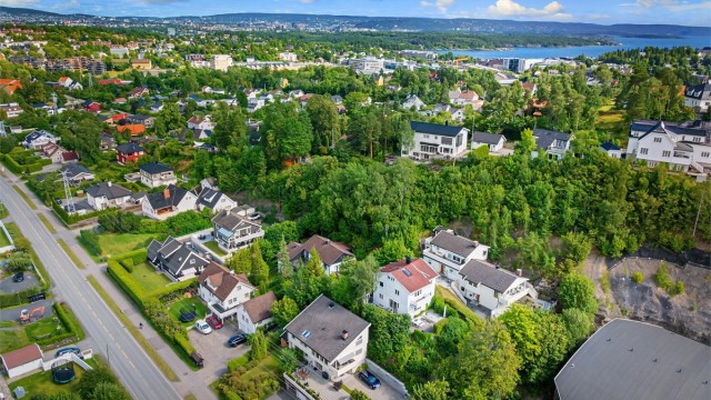 Området er kjent for sine gode oppvekstsvilkår og nærhet til servicetilbud.