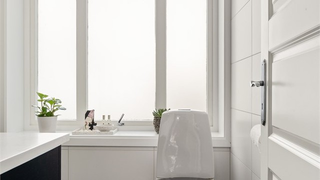Badet ble rehabilitert rundt 2010 og er holdt i nøytrale farger.